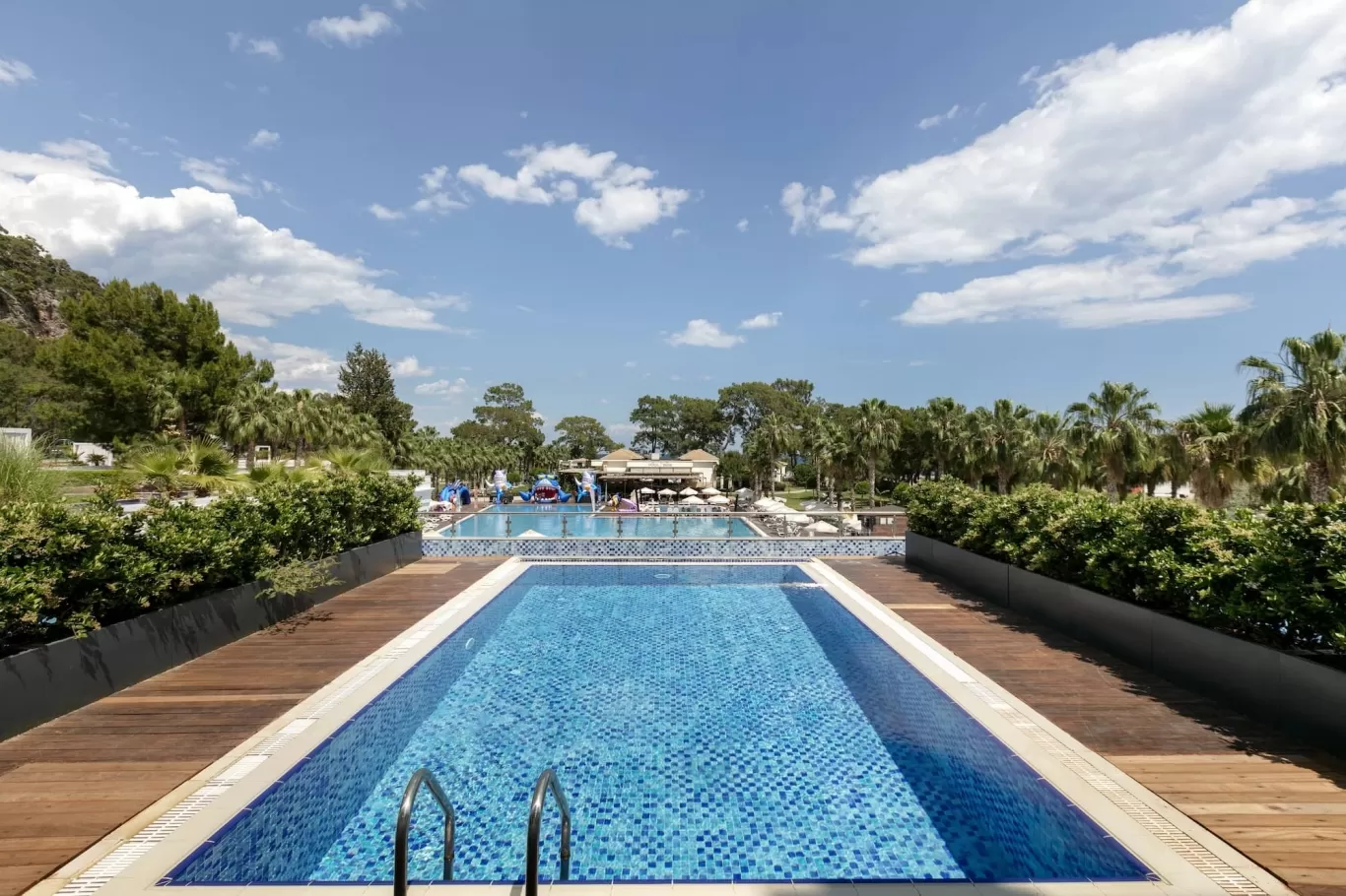 PLATINUM DUPLEX SUITE EXECUTIVE / SEA SIDE (WITH PRIVATE SWIMMING POOL)
