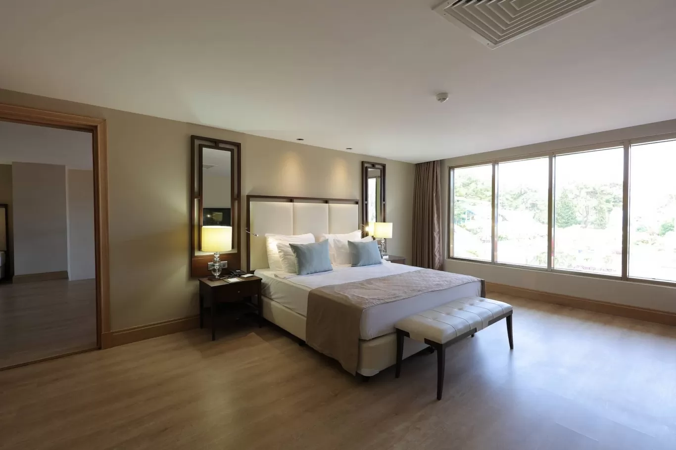 PLATINUM DUPLEX SUITE EXECUTIVE (NO SWIMMING POOL)