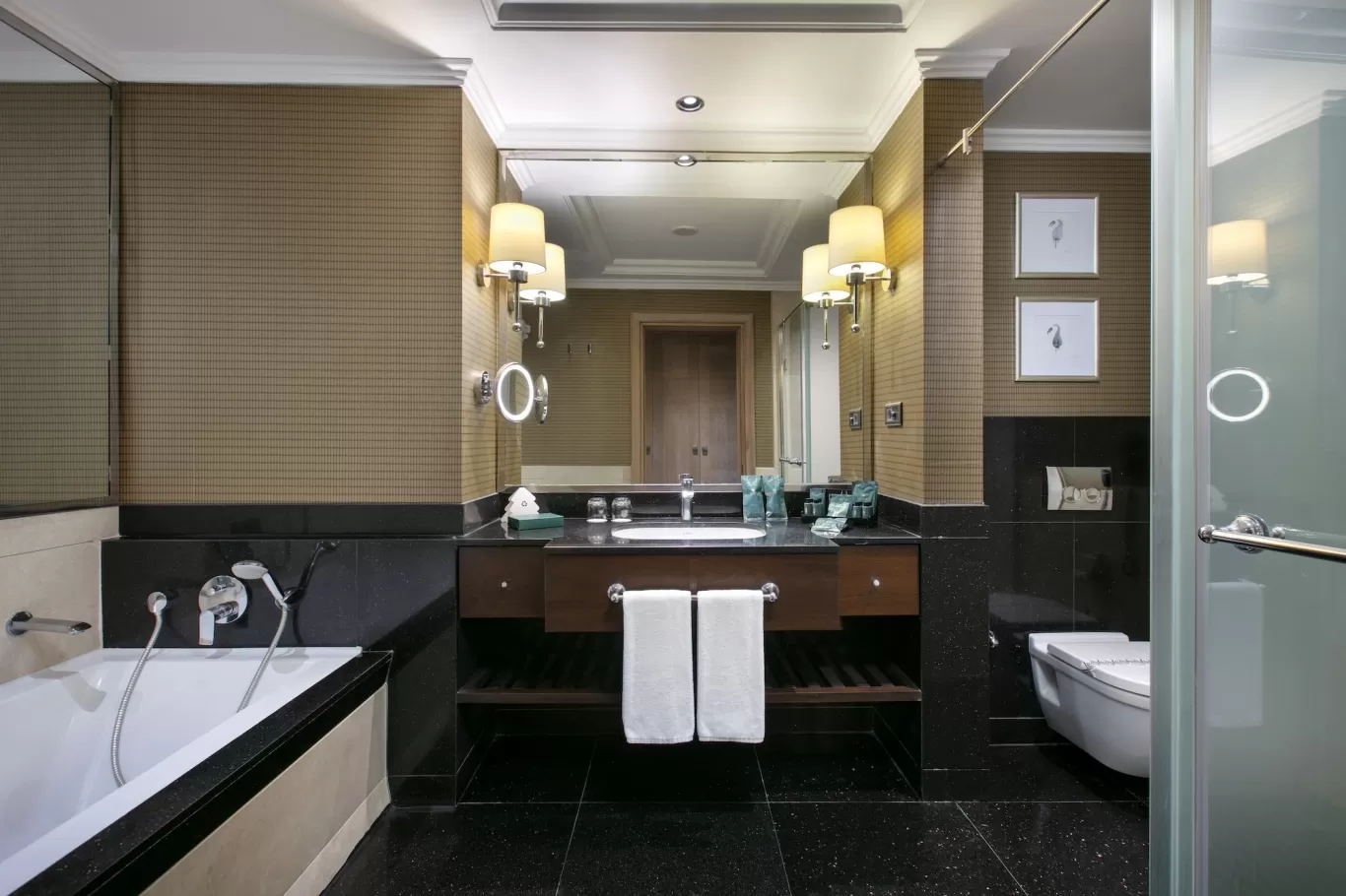 DELUXE STANDART LARGE (DENİZ TARAFI)